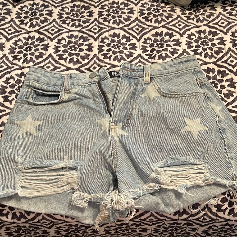 Size medium